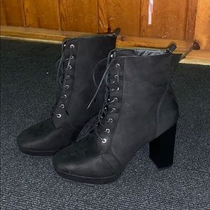 High heel boots